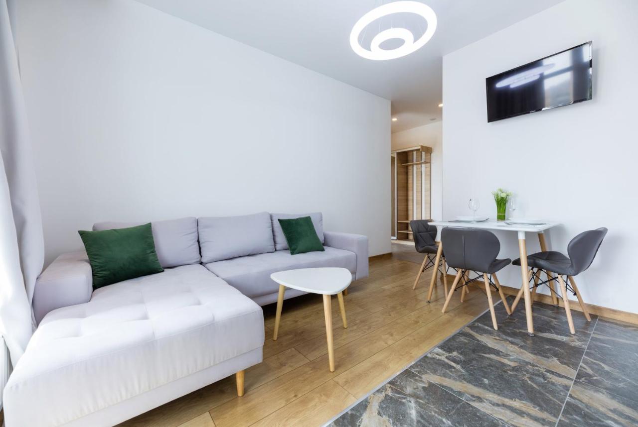 Nyvky Like Home - Nyvky Park - Apt 45 Kyiv Exterior photo